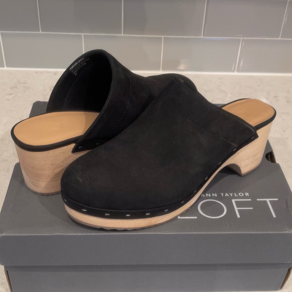 Loft Clog - NWOT - Black Suede - Size 8